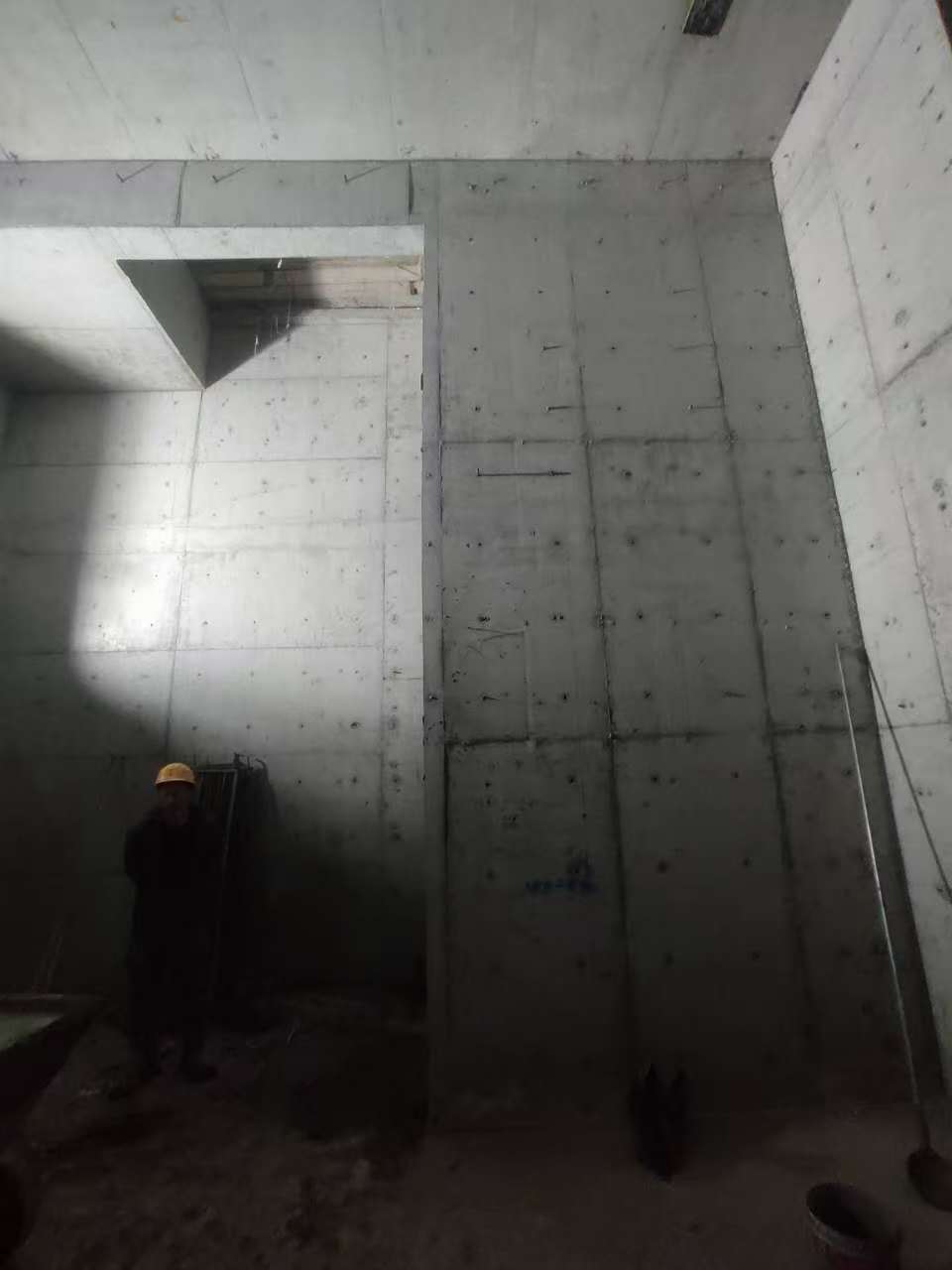 马尔康墙上开槽钢筋断了有影响吗